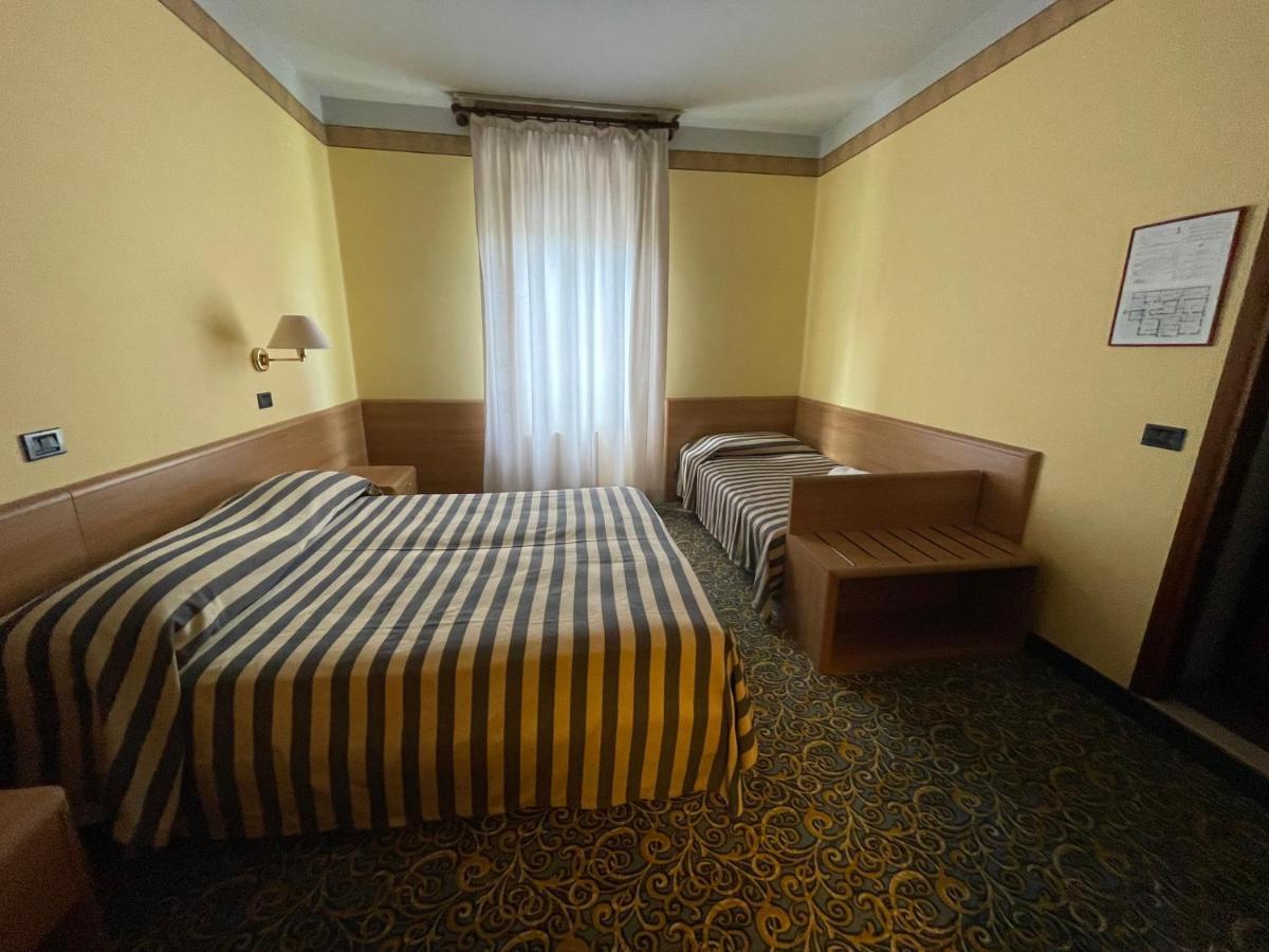 Hotel Giardinetto Desenzano del Garda Eksteriør billede