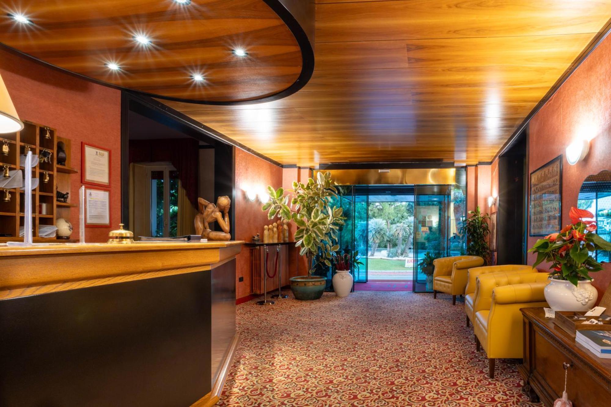 Hotel Giardinetto Desenzano del Garda Eksteriør billede