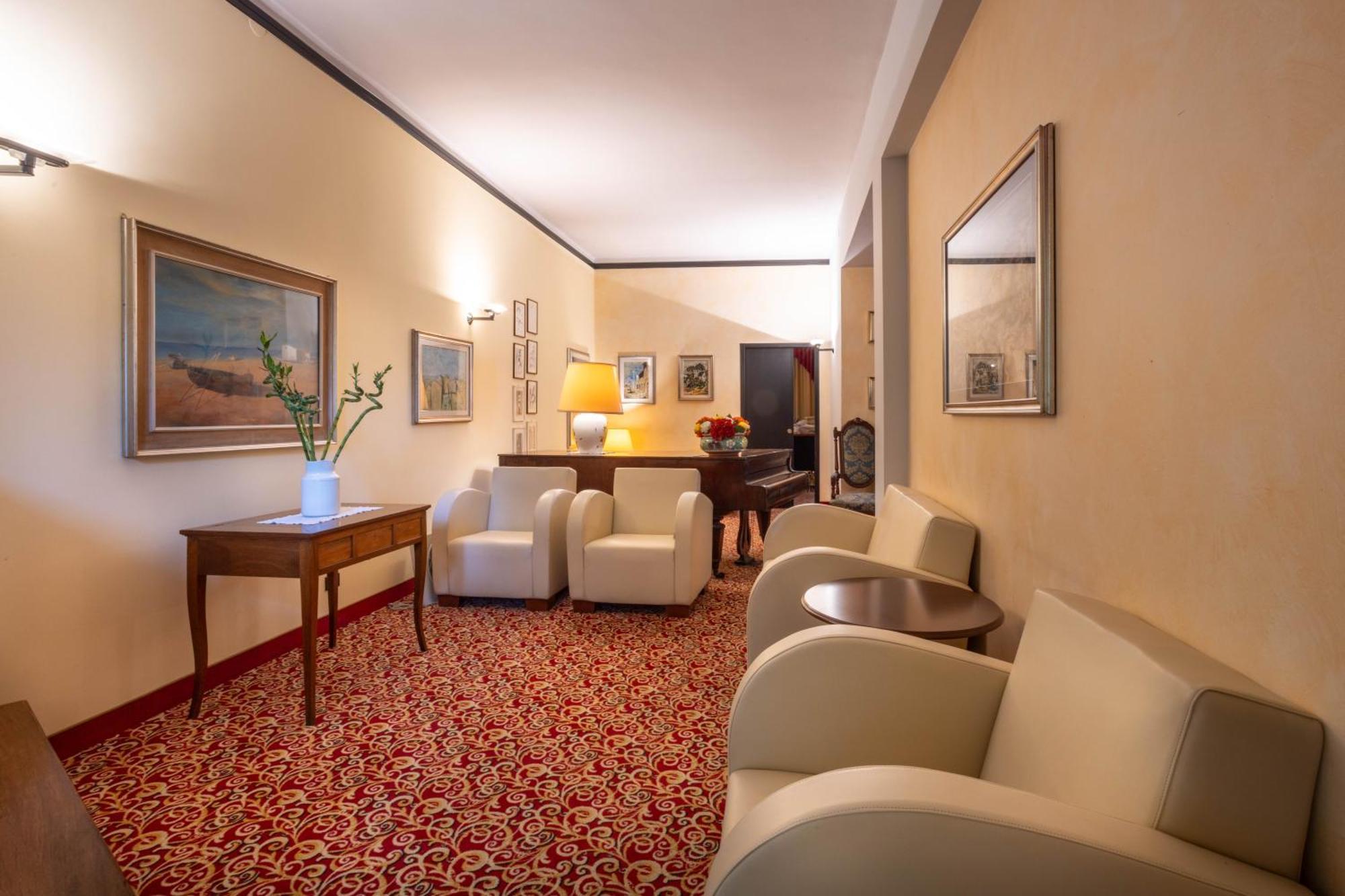 Hotel Giardinetto Desenzano del Garda Eksteriør billede