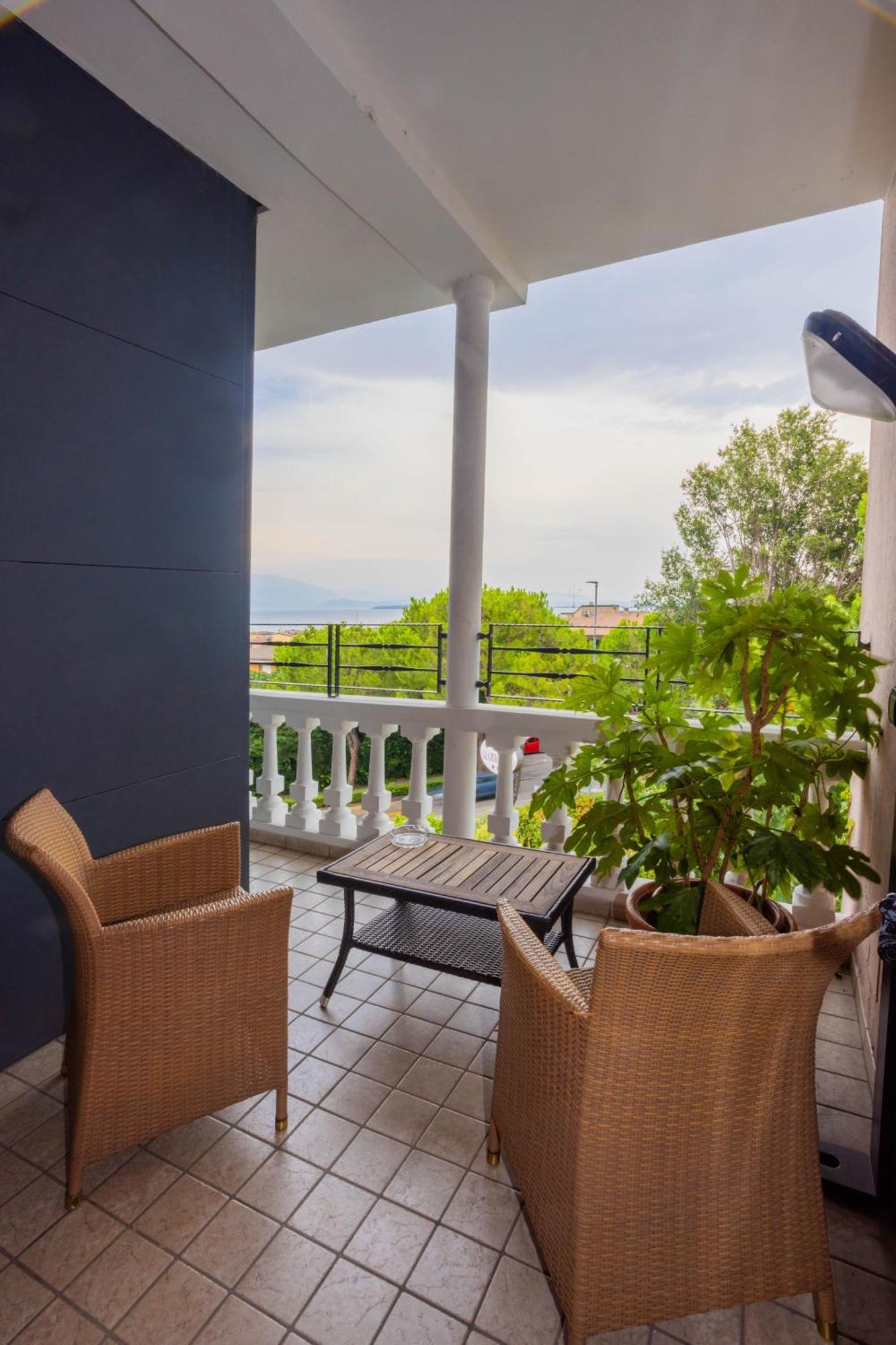 Hotel Giardinetto Desenzano del Garda Eksteriør billede