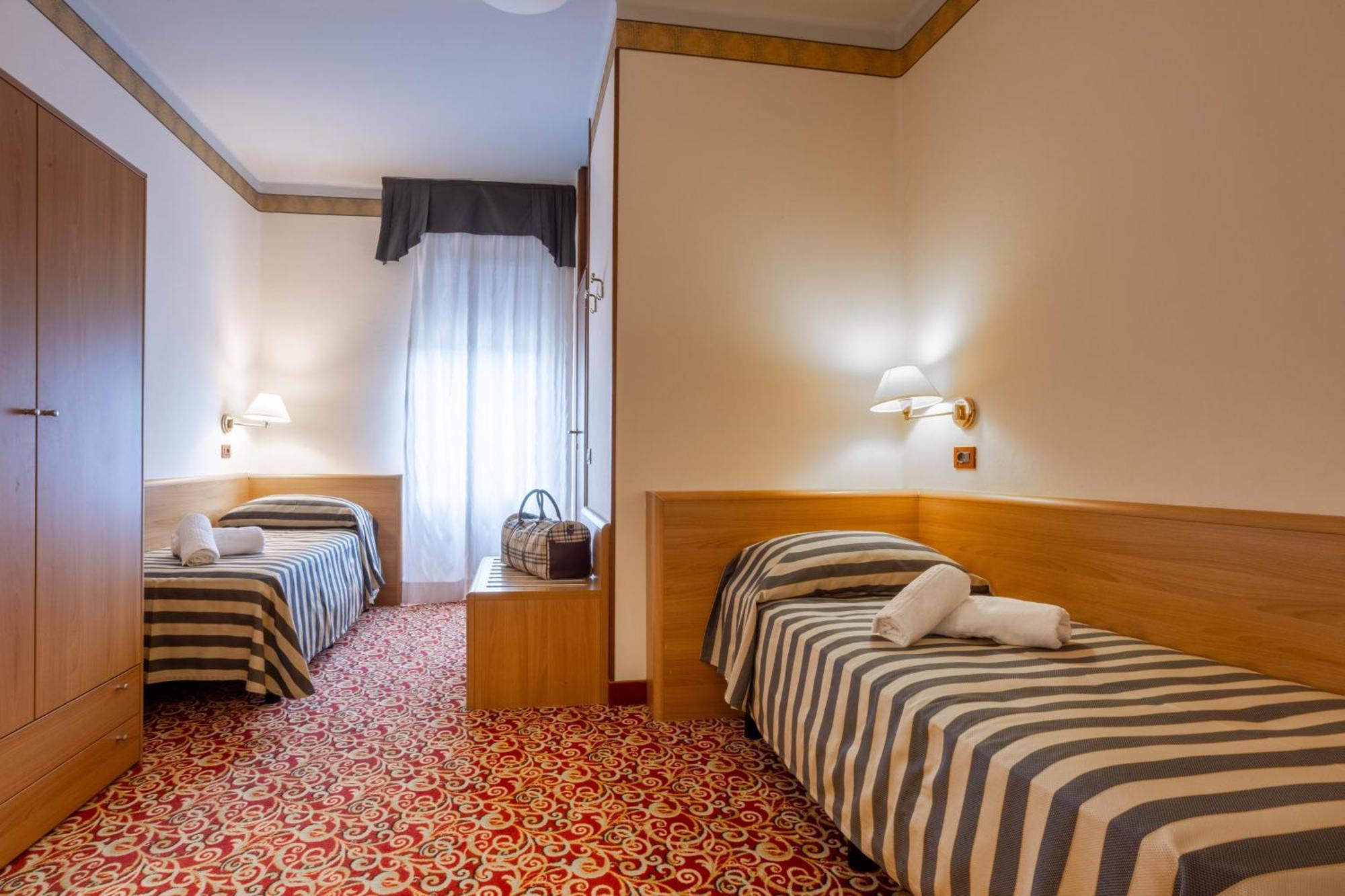 Hotel Giardinetto Desenzano del Garda Eksteriør billede