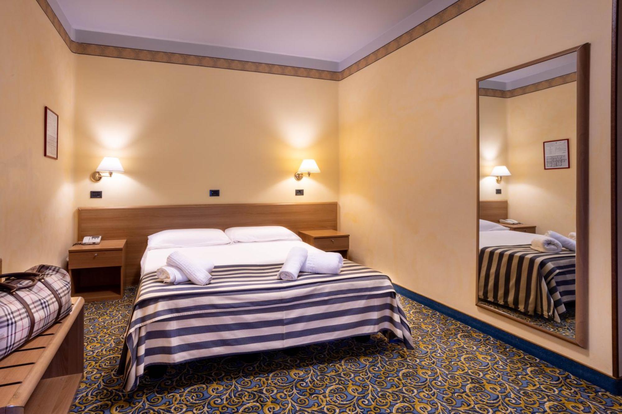 Hotel Giardinetto Desenzano del Garda Eksteriør billede