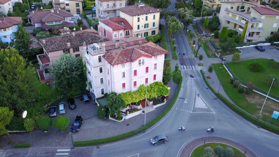 Hotel Giardinetto Desenzano del Garda Eksteriør billede